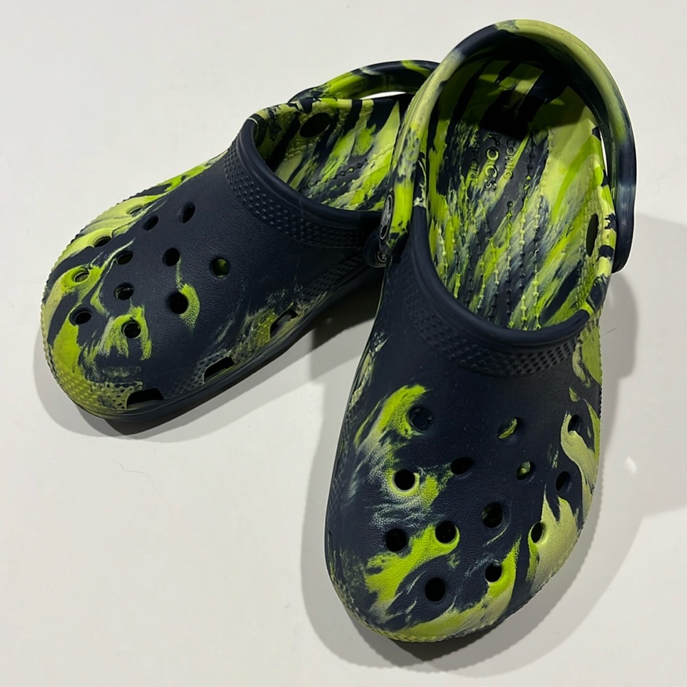 CROCS, kids size 11, great condition